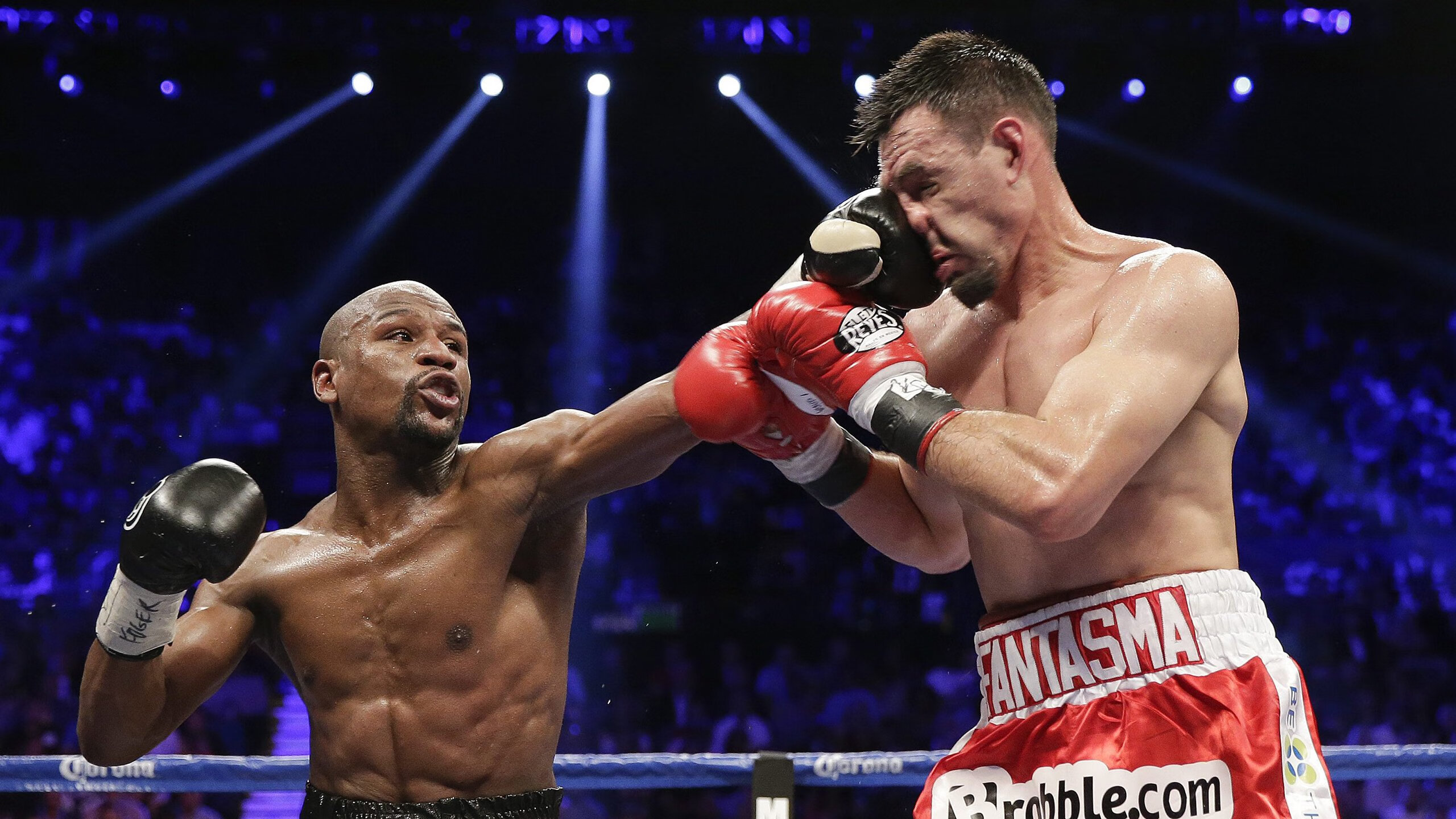 开云体育app下载-《ApexLegends》“极夜突袭”地图上线，战局百变！